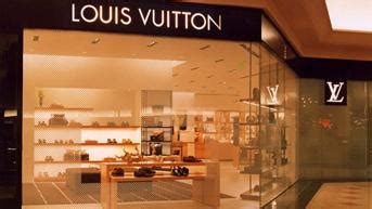 louis vuitton myrtle beach|louis vuitton palm beach gardens hours.